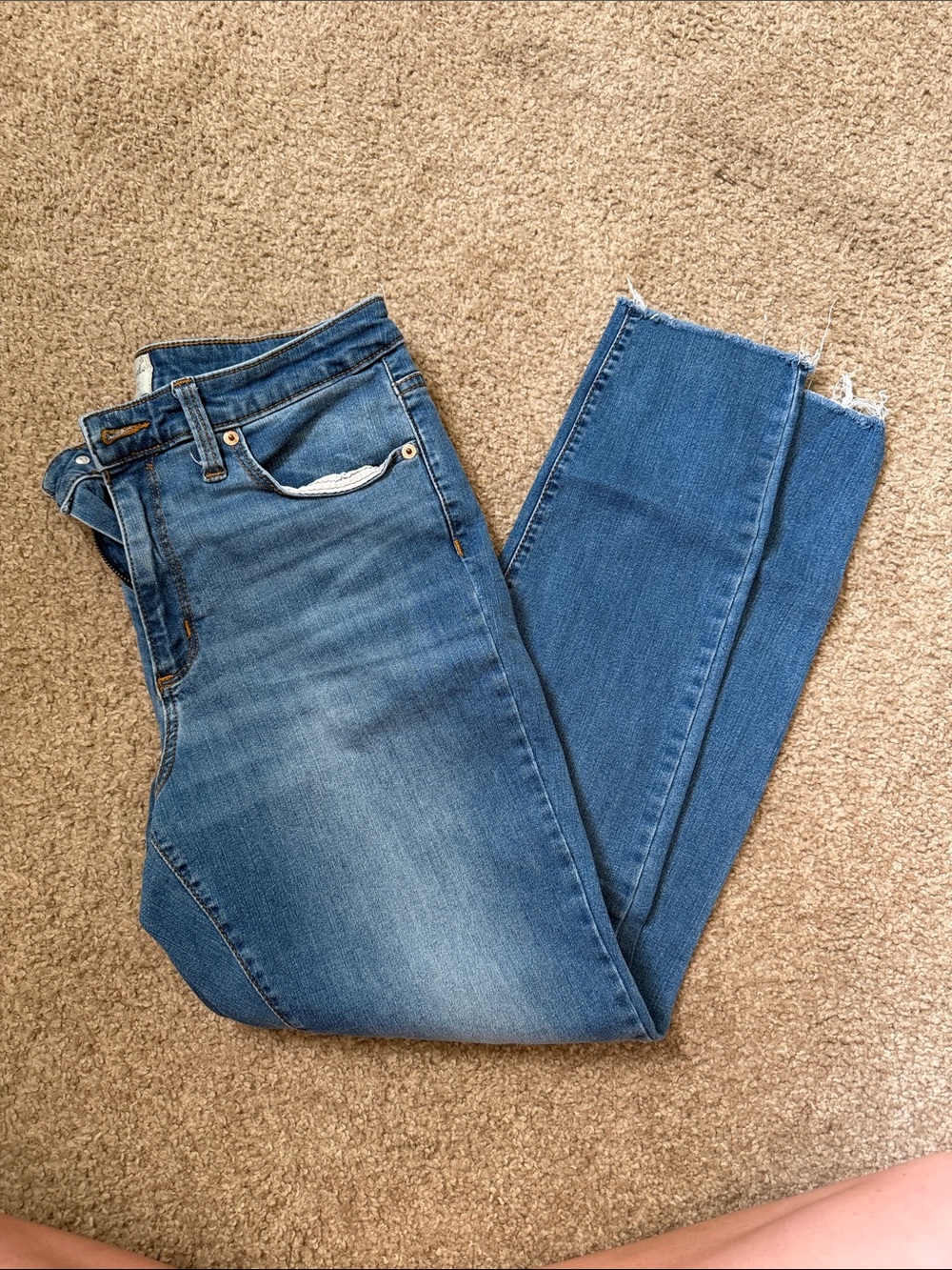Universal Thread Women's Skinny Jeans in Medium Blue